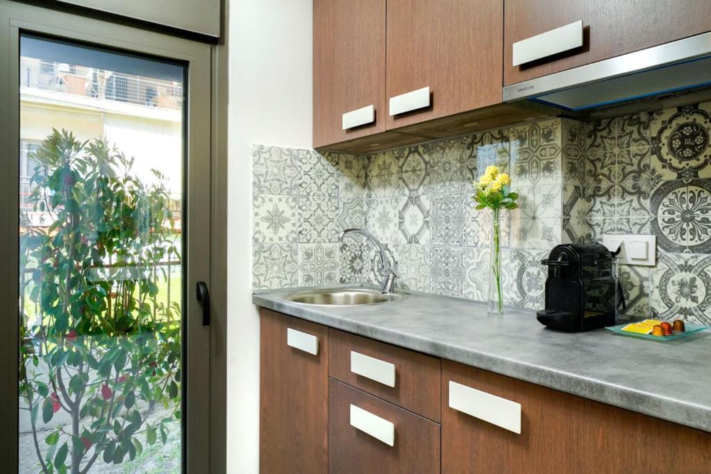 Apartment Theros By The Sea