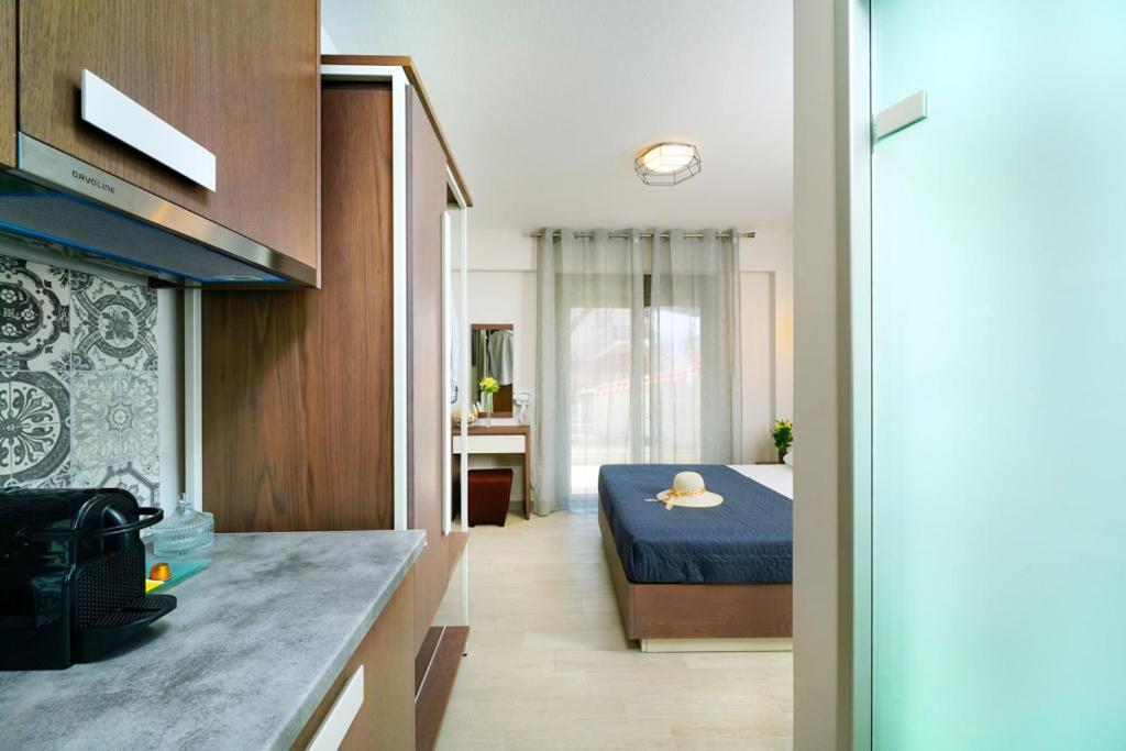 Theros By The Sea Apartment